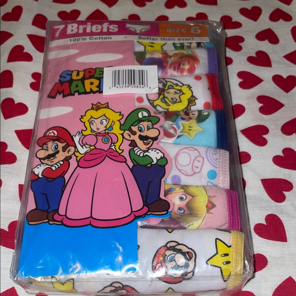 4/$10 🌻🌻 7 pairs of super Mario panties (6)